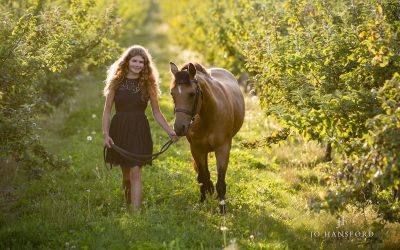 Equine photography in the Cotswolds – Lottie, Nutty & Flash